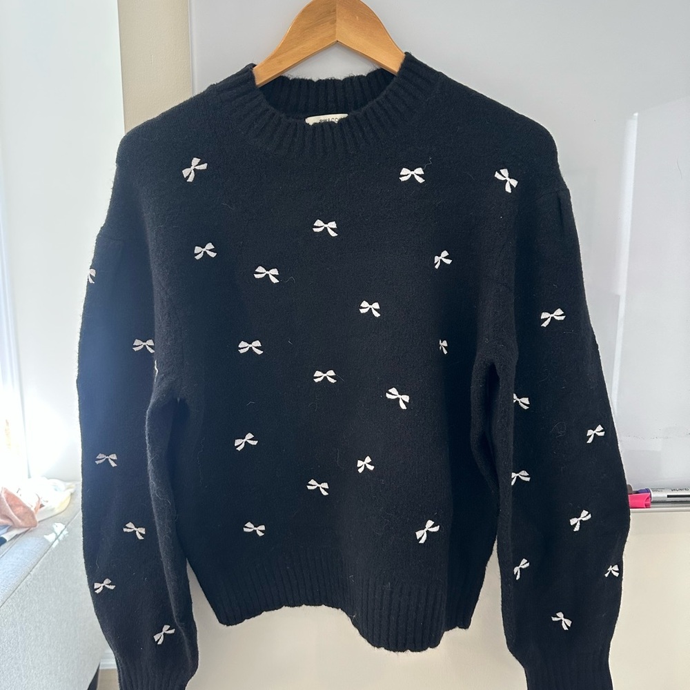 Womens Black Crewneck with White Bows